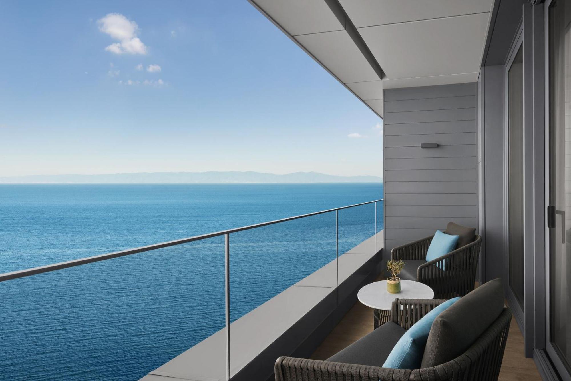 Jw Marriott Hotel Istanbul Marmara Sea Exterior foto Balcony of a Penthouse Suite